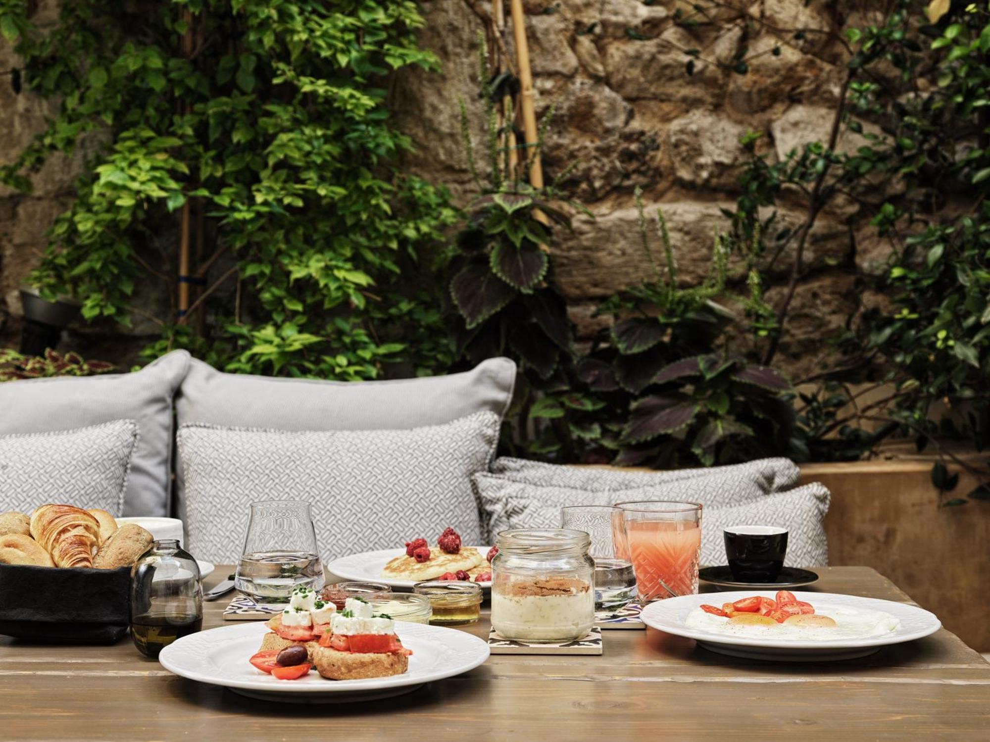 A77 Suites, Small Luxury Hotels Of The World أثينا الغرفة الصورة